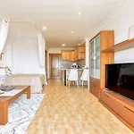 On The Ocean Coast Apartman *
