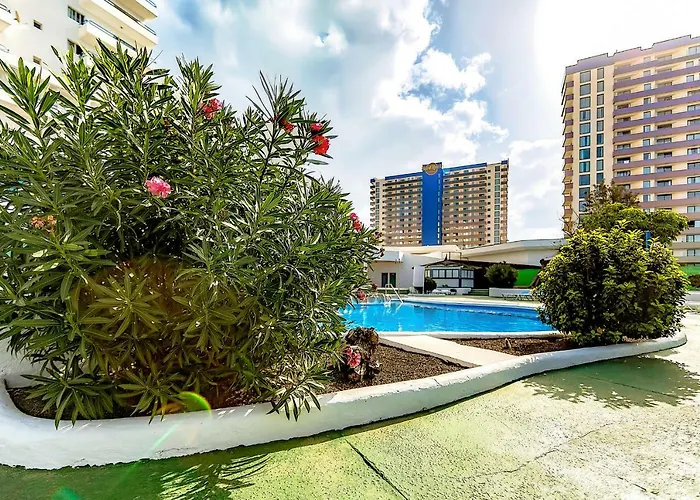 On The Ocean Coast * 아데제