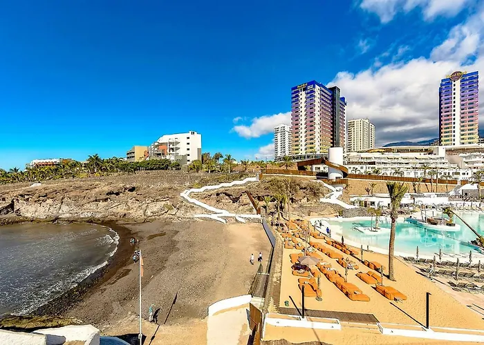 On The Ocean Coast Адехе