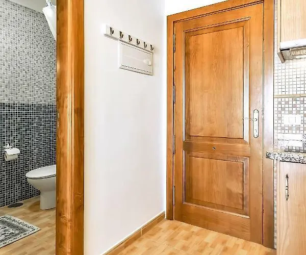 On The Ocean Coast Адехе