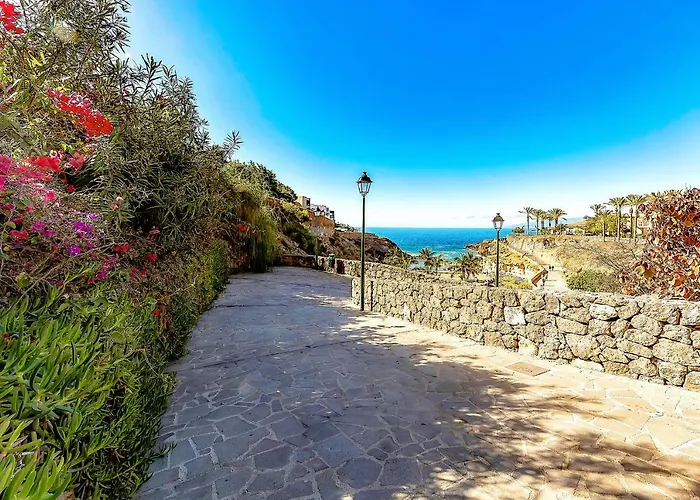 On The Ocean Coast * Costa Adeje (Tenerife)